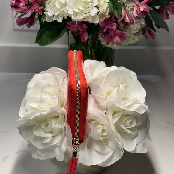 Gucci Red Coral Soho Interlocking GG Leather Zip Around Wallet + Gucci Dust Bag - Picture 5 of 16